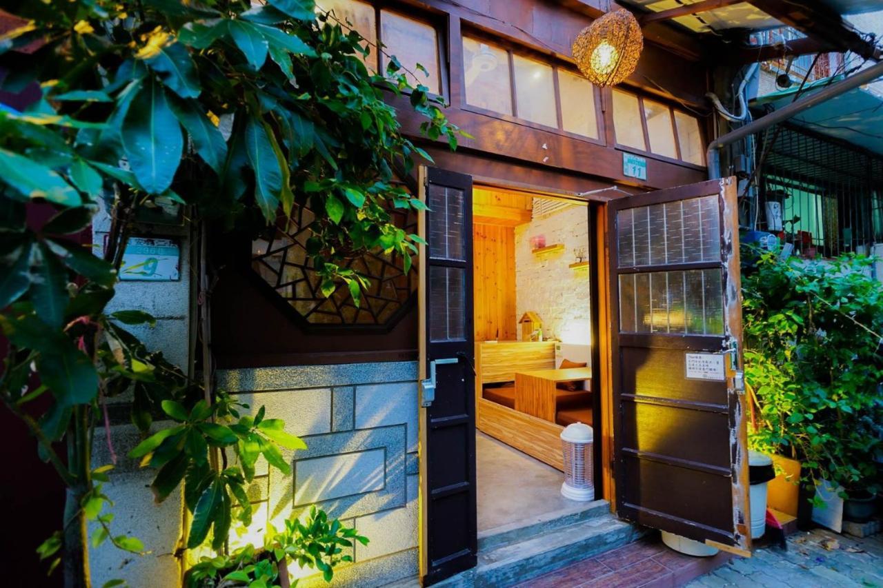 捉鳳凰 台南百年老宅包棟導覽民宿系列catchphoenix Centennial Guesthouse Экстерьер фото